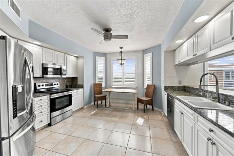 Copropriété à vendre à Largo, Floride: 3 chambres, 170.57 m2 № 2344756 - photo 7