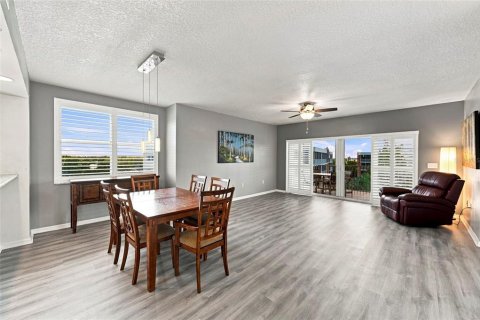 Copropriété à vendre à Largo, Floride: 3 chambres, 170.57 m2 № 2344756 - photo 4