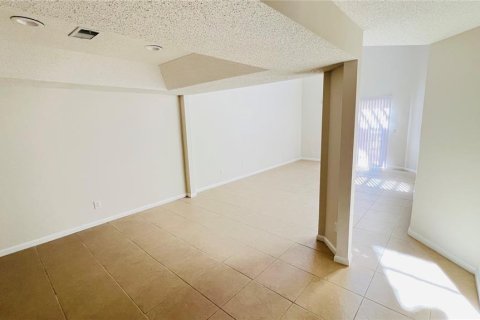 Touwnhouse à louer à Palm Coast, Floride: 3 chambres, 145.39 m2 № 2099184 - photo 13
