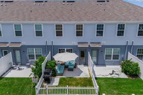 Townhouse in Bradenton, Florida 3 bedrooms, 132.94 sq.m. № 1797879 - photo 17