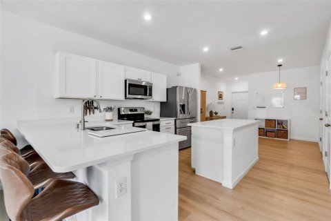 Townhouse in Bradenton, Florida 3 bedrooms, 132.94 sq.m. № 1797879 - photo 25