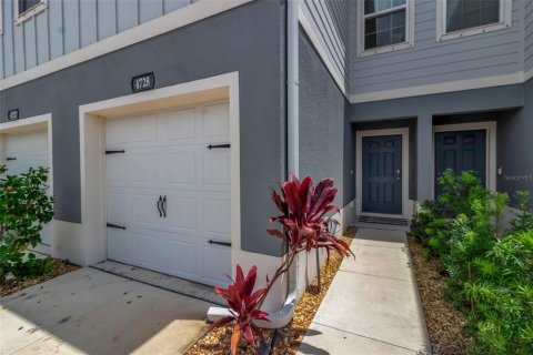 Townhouse in Bradenton, Florida 3 bedrooms, 132.94 sq.m. № 1797879 - photo 2