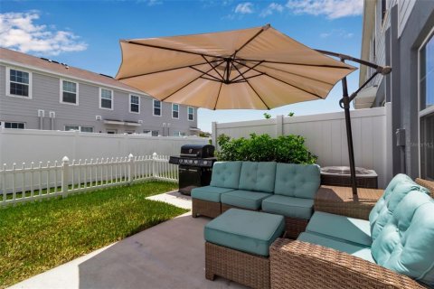Townhouse in Bradenton, Florida 3 bedrooms, 132.94 sq.m. № 1797879 - photo 10