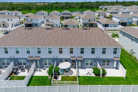 Townhouse in Bradenton, Florida 3 bedrooms, 132.94 sq.m. № 1797879 - photo 18