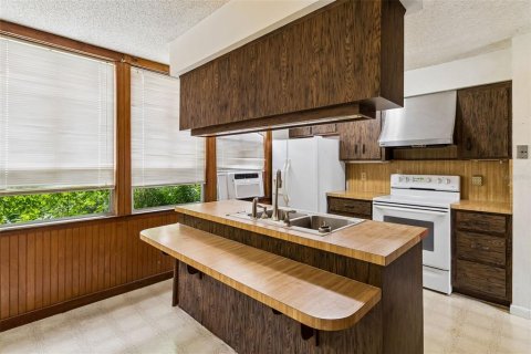 Villa ou maison à vendre à Palm Bay, Floride: 3 chambres, 178.93 m2 № 2425961 - photo 7