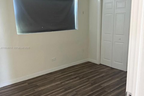 Villa ou maison à louer à Cutler Bay, Floride: 6 chambres, 189.61 m2 № 1982649 - photo 19