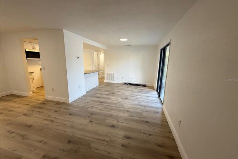 Copropriété à louer à Oldsmar, Floride: 3 chambres, 92.9 m2 № 2098000 - photo 4