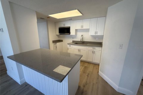 Copropriété à louer à Oldsmar, Floride: 3 chambres, 92.9 m2 № 2098000 - photo 6