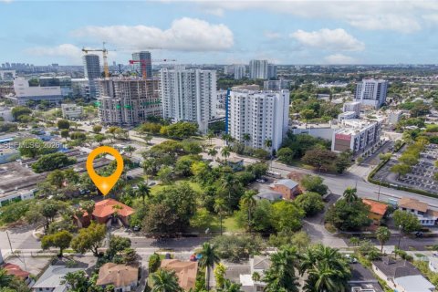 Снять в аренду квартиру в Майами, Флорида 53.88м2, № 2006612 - фото 6