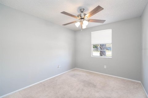 House in Largo, Florida 4 bedrooms, 113.25 sq.m. № 1733565 - photo 18