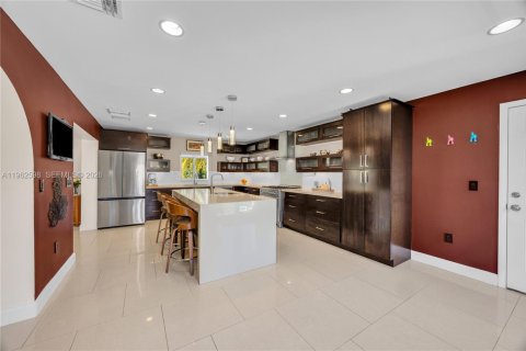 Casa en venta en Pinecrest, Florida, 2 dormitorios, 180.42 m2 № 2024087 - foto 11