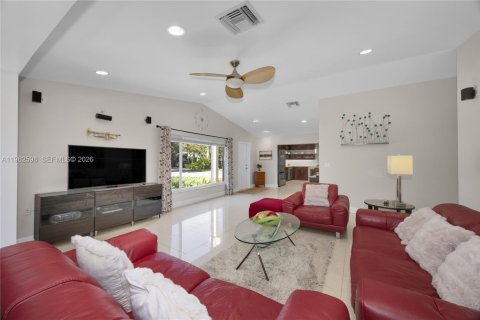 Casa en venta en Pinecrest, Florida, 2 dormitorios, 180.42 m2 № 2024087 - foto 7