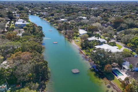 Casa en venta en Pinecrest, Florida, 2 dormitorios, 180.42 m2 № 2024087 - foto 28