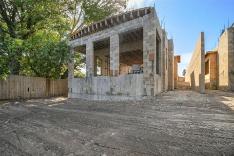 Купить виллу или дом в Сент-Питерсберг, Флорида 8 комнат, 357.67м2, № 1512072 - фото 7