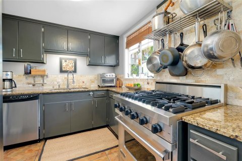 Купить виллу или дом в Сарасота, Флорида 6 комнат, 122.63м2, № 1601886 - фото 15