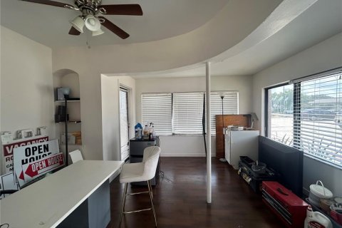 Immobilier commercial à vendre à Winter Park, Floride: 318.65 m2 № 2420257 - photo 4