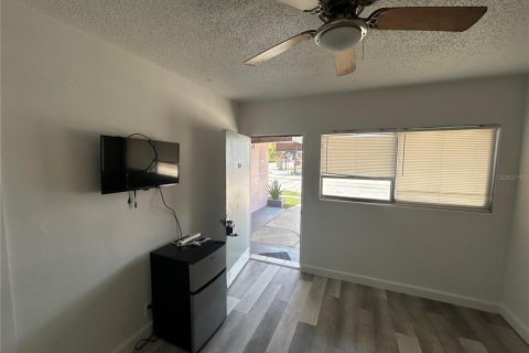 Immobilier commercial à vendre à Winter Park, Floride: 318.65 m2 № 2420257 - photo 6