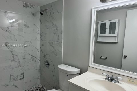 Condominio en venta en Miami, Florida, 2 dormitorios, 80.82 m2 № 2076376 - foto 10