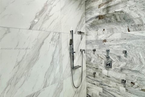 House in Plantation, Florida 4 bedrooms, 234.76 sq.m. № 1999580 - photo 26