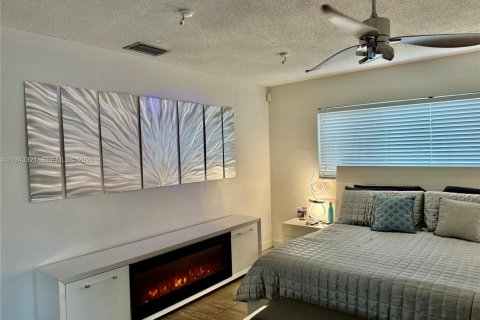 House in Plantation, Florida 4 bedrooms, 234.76 sq.m. № 1999580 - photo 21