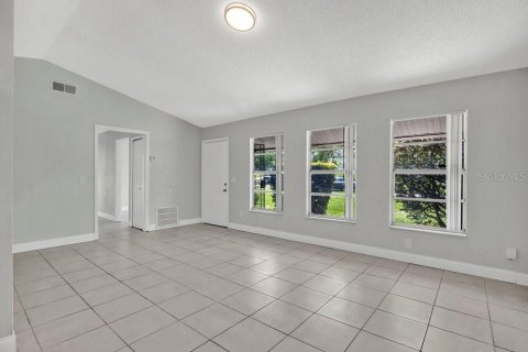 Casa en venta en Orlando, Florida, 3 dormitorios, 118.82 m2 № 1914273 - foto 3