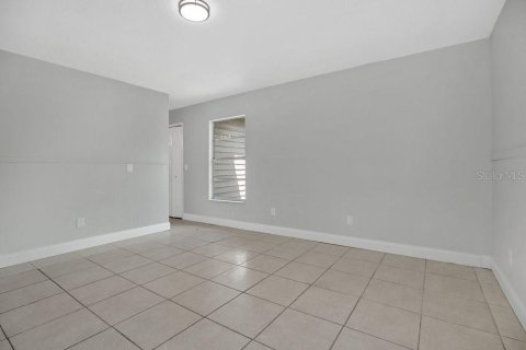 Casa en venta en Orlando, Florida, 3 dormitorios, 118.82 m2 № 1914273 - foto 9
