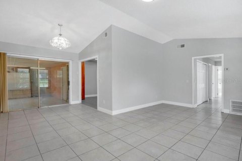 Casa en venta en Orlando, Florida, 3 dormitorios, 118.82 m2 № 1914273 - foto 5