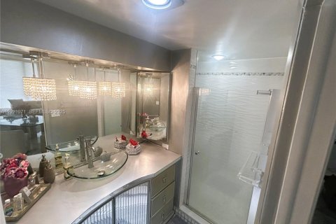 Condo in Aventura, Florida, 3 bedrooms  № 1975875 - photo 6