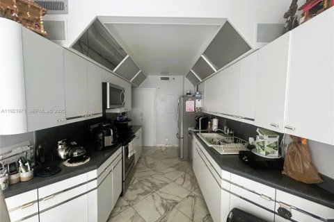 Condo in Aventura, Florida, 3 bedrooms  № 1975875 - photo 5