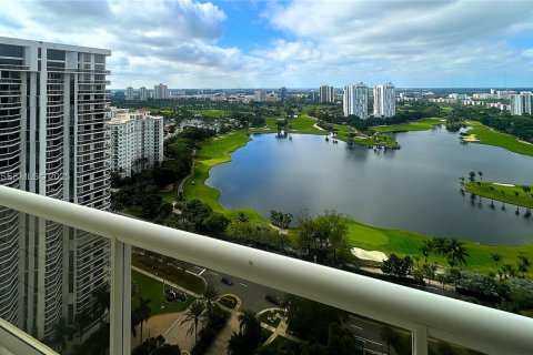 Condo in Aventura, Florida, 3 bedrooms  № 1975875 - photo 3