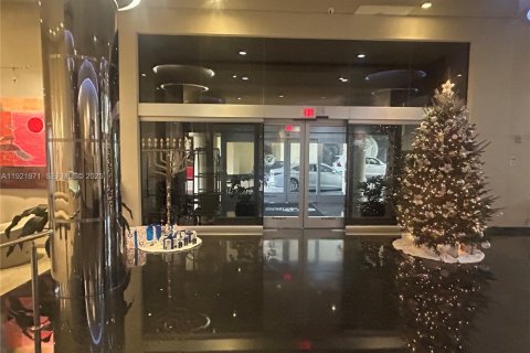 Condo in Aventura, Florida, 3 bedrooms  № 1975875 - photo 9