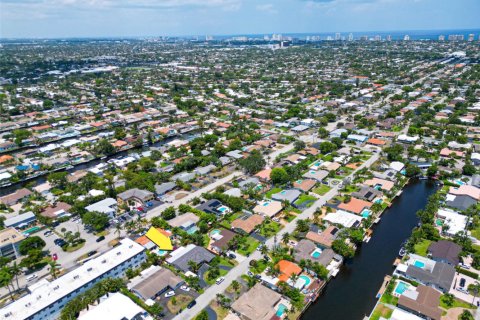 Commercial property in Fort Lauderdale, Florida 247.58 sq.m. № 1189804 - photo 1