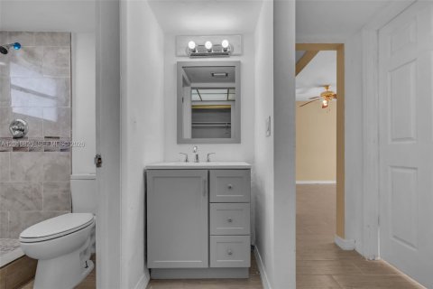 Купить кондоминиум в Майами, Флорида 1 спальня, 78.97м2, № 2073743 - фото 13