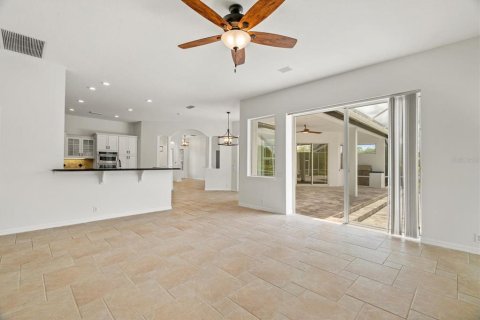 House in Bradenton, Florida 4 bedrooms, 329.43 sq.m. № 1771438 - photo 19