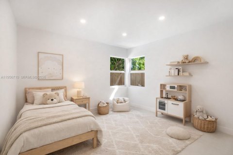 House in Miami, Florida 4 bedrooms, 176.98 sq.m. № 2023854 - photo 23