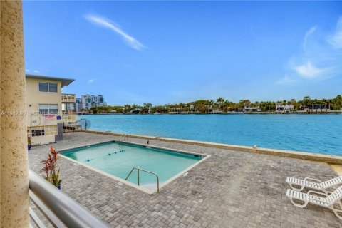 Copropriété à vendre à Miami Beach, Floride: 2337.7 m2 № 1999576 - photo 20