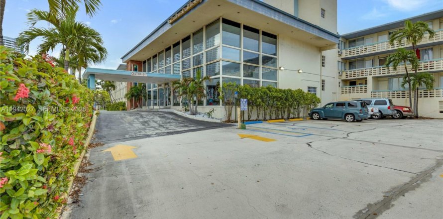 Studio à Condo à Miami Beach, Floride  № 1999576