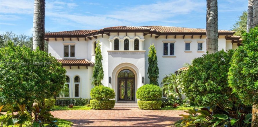 Villa ou maison à Pinecrest, Floride 6 chambres, 636.47 m2 № 1968402