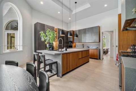 Villa ou maison à vendre à Pinecrest, Floride: 6 chambres, 636.47 m2 № 1968402 - photo 20