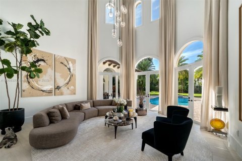 Villa ou maison à vendre à Pinecrest, Floride: 6 chambres, 636.47 m2 № 1968402 - photo 3