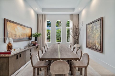 Villa ou maison à vendre à Pinecrest, Floride: 6 chambres, 636.47 m2 № 1968402 - photo 4