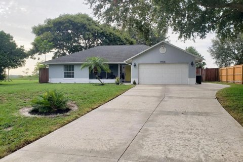 House in Clermont, Florida 3 bedrooms, 123.65 sq.m. № 1894178 - photo 2