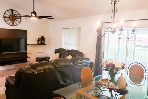 House in Clermont, Florida 3 bedrooms, 123.65 sq.m. № 1894178 - photo 8