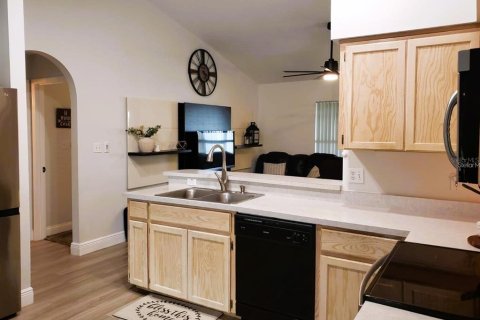 House in Clermont, Florida 3 bedrooms, 123.65 sq.m. № 1894178 - photo 12