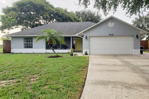 House in Clermont, Florida 3 bedrooms, 123.65 sq.m. № 1894178 - photo 1