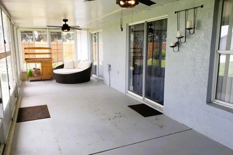 House in Clermont, Florida 3 bedrooms, 123.65 sq.m. № 1894178 - photo 29