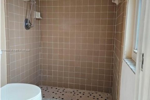 Villa ou maison à louer à Kissimmee, Floride: 3 chambres, 123.19 m2 № 1956141 - photo 19