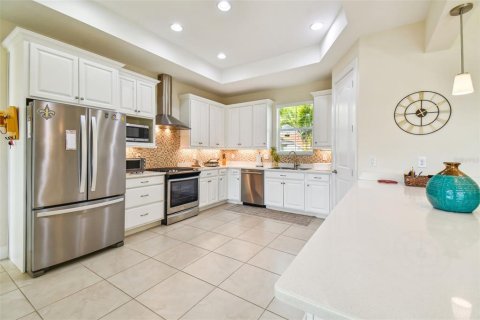 Villa ou maison à vendre à Apollo Beach, Floride: 3 chambres, 195.84 m2 № 1576761 - photo 13