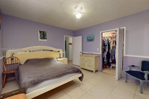 Купить кондоминиум в Халландейл-Бич, Флорида 1 спальня, 81.57м2, № 1922843 - фото 13