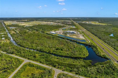 Terreno en venta en Port Charlotte, Florida № 1525271 - foto 2